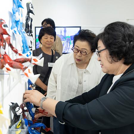 상명대박물관 ‘네오아트 포’ 2026 특별전시회 「다름을 잇는 예술, 함께 만드는 미래」 개막행사 참석 이미지